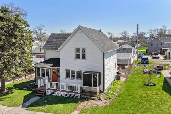 105 W 6TH ST, Kaukauna, WI 54130-2301