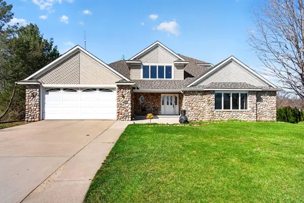 76 SHORE DR, Clintonville, WI 54929-9702