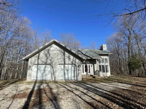 10298 WOODCREST RD, Sister Bay, WI 54234-9267
