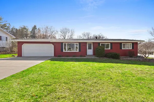 1355 E ZINGLER AVE, Shawano, WI 54166