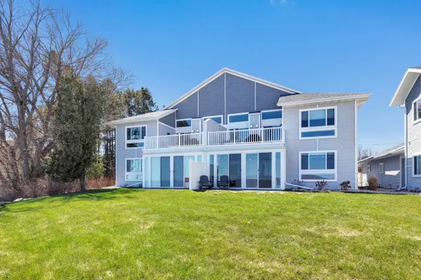 2622 LAKE ST, Algoma, WI 54201