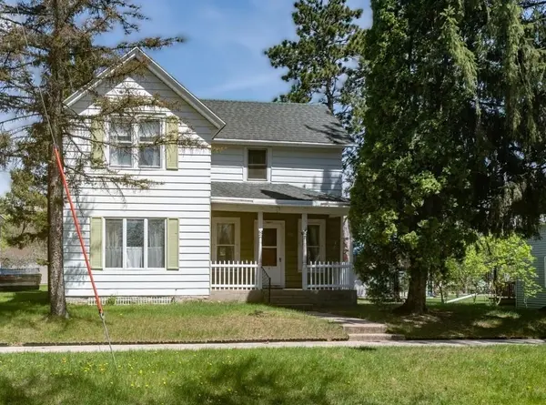320 E PARK ST, Neshkoro, WI 54960