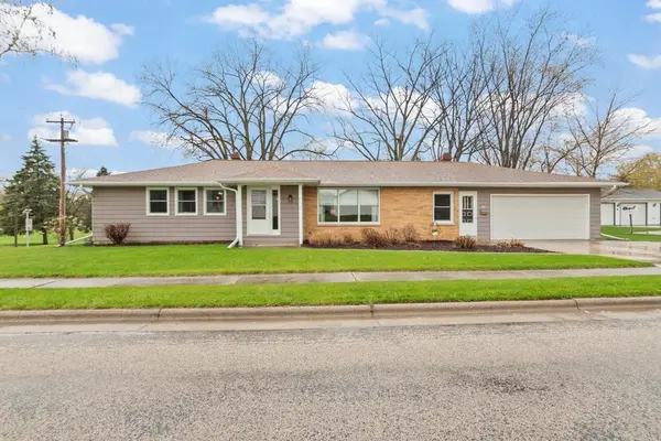305 COLUMBUS AVE, Brillion, WI 54110