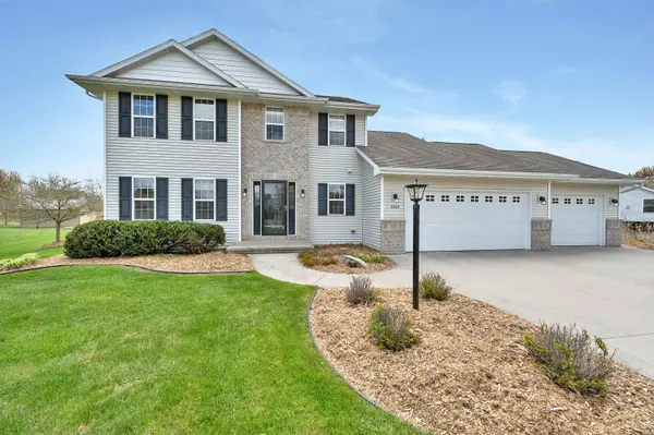2085 BRACTON RD, Suamico, WI 54173