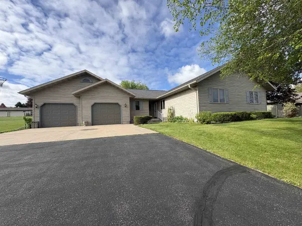 410 E CEDAR ST, Bonduel, WI 54107