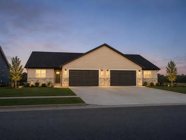 1825 LONDON RD, Green Bay, WI 54311