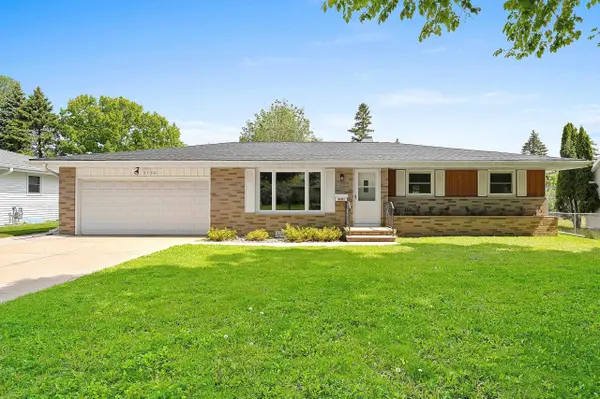 1768 NANCY AVE, Green Bay, WI 54303