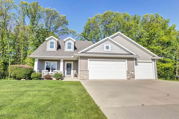 817 WOODROW ST, Denmark, WI 54208