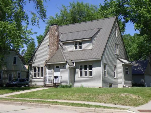 50 PEARL ST, Clintonville, WI 54929