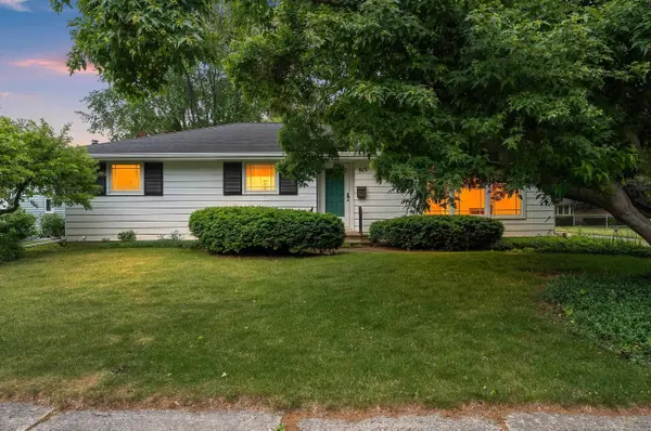 915 TOMMARK ST, Green Bay, WI 54304-2355