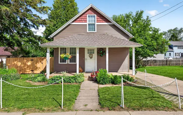 831 S BAIRD ST, Green Bay, WI 54301