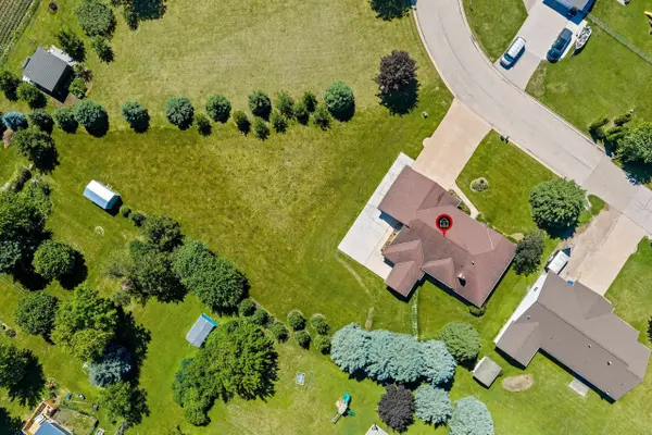 2562 REBECCA ANN DR, New Franken, WI 54229