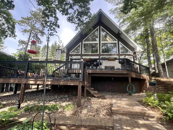 N2541 CLEGHORN RD, Waupaca, WI 54981