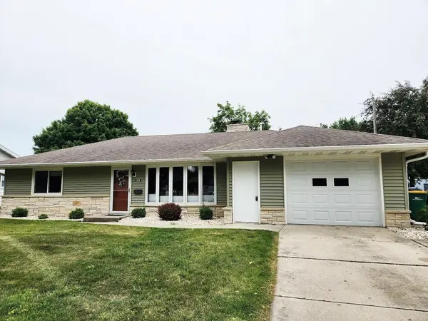 688 W DIVISION ST, Fond Du Lac, WI 54935-3082