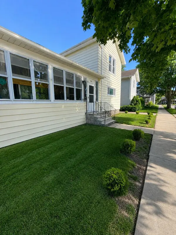 722 WRIGHT ST, Oshkosh, WI 54901