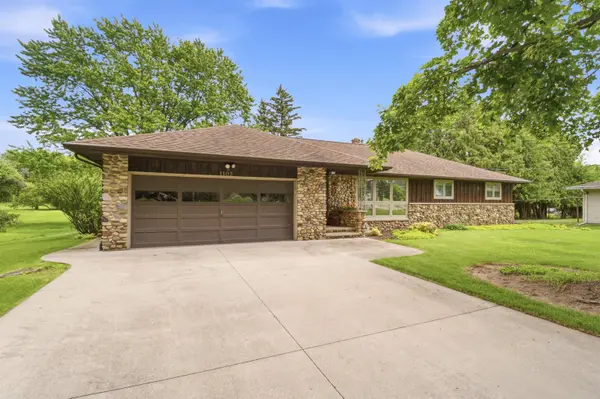 1102 S RIDGE LN, Appleton, WI 54914