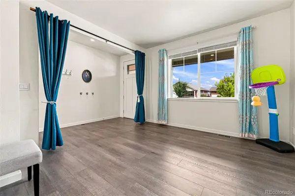 430 Thrush PL, Johnstown, CO 80534