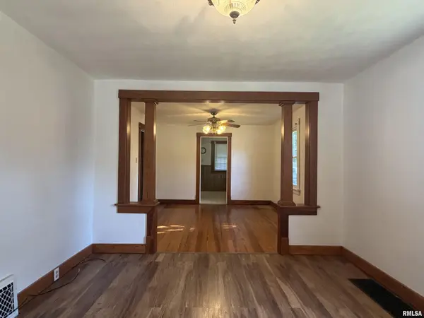 414 DERBY ST, Pekin, IL 61554