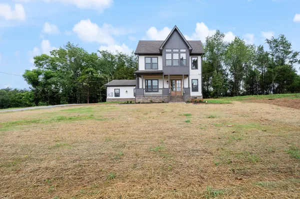 2731 Cave Springs Rd, Springfield, TN 37172