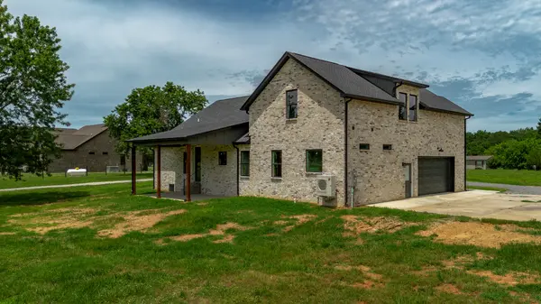 4398 Woodrow Wilson Rd, Springfield, TN 37172