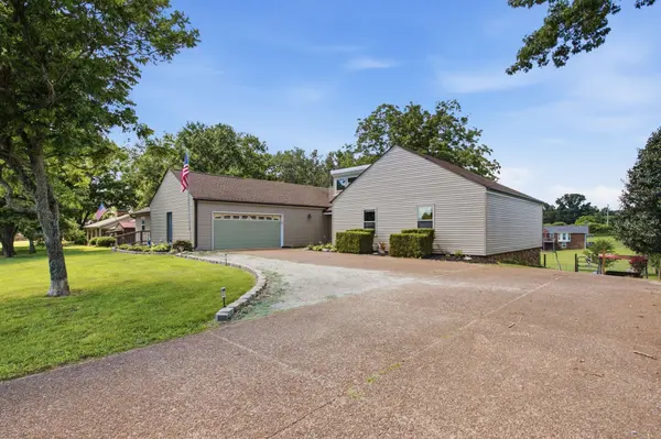 1330 Chippendale Circle, Columbia, TN 38401