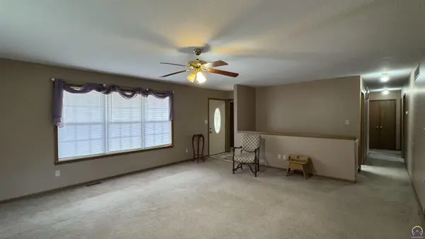 5335 Sumner CT, St. Marys, KS 66536