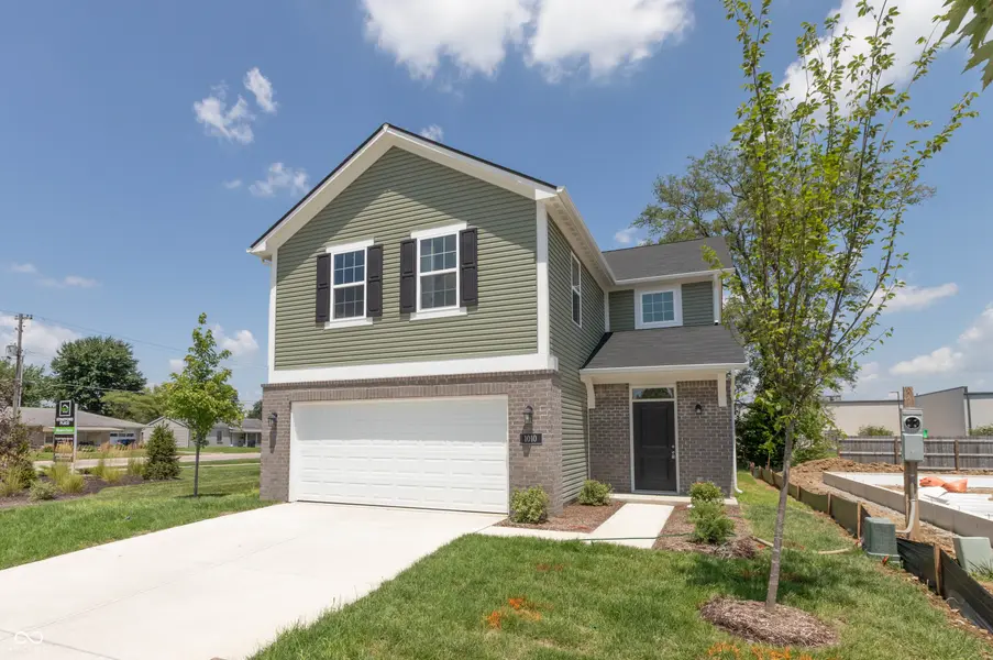 1010 Stratford LN, Shelbyville, IN 46176