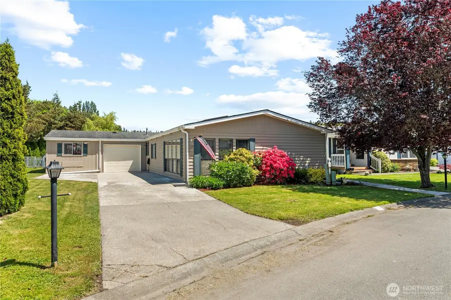 2610 E Section ST #115, Mount Vernon, WA 98274