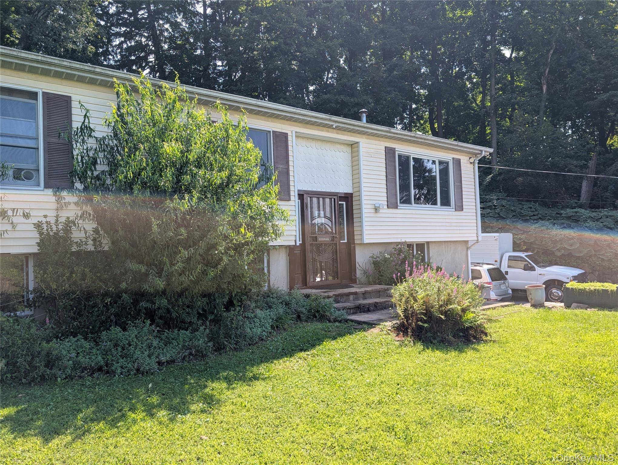 92 Linden AVE, Ossining, NY 10562