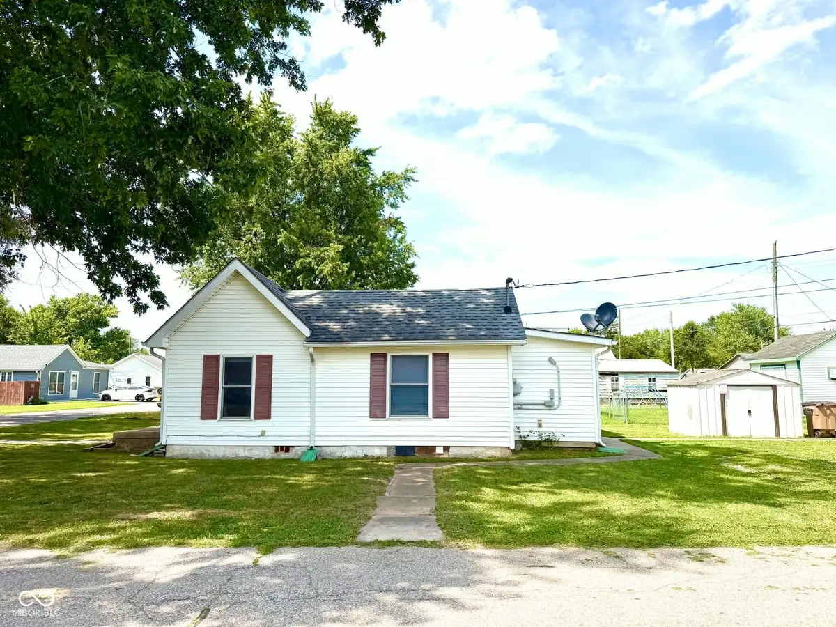415 Morningside DR, Columbus, IN 47201
