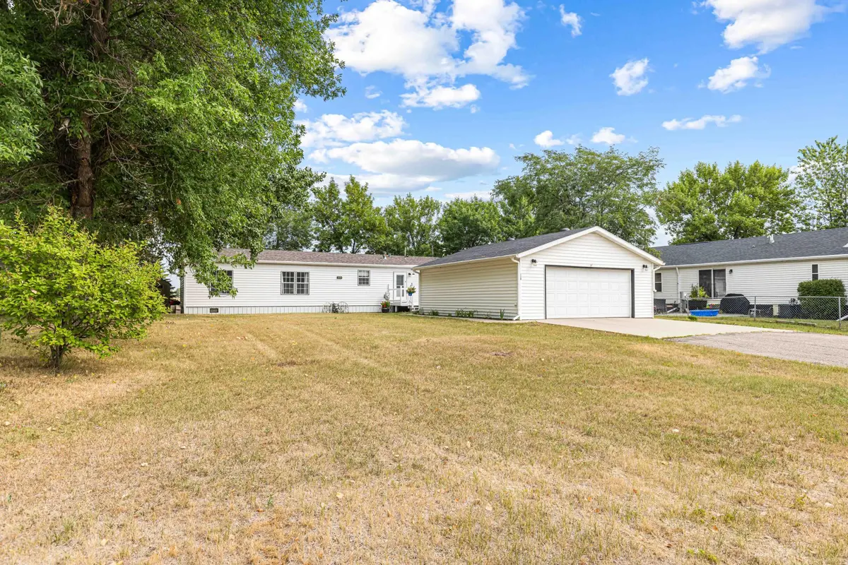 403 11th AVE NW, West Fargo, ND 58078