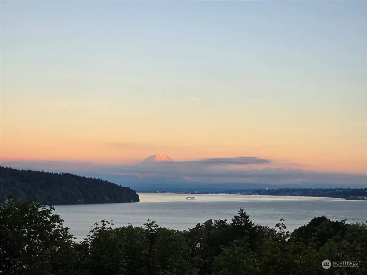 10816 Colvos DR NW, Gig Harbor, WA 98332