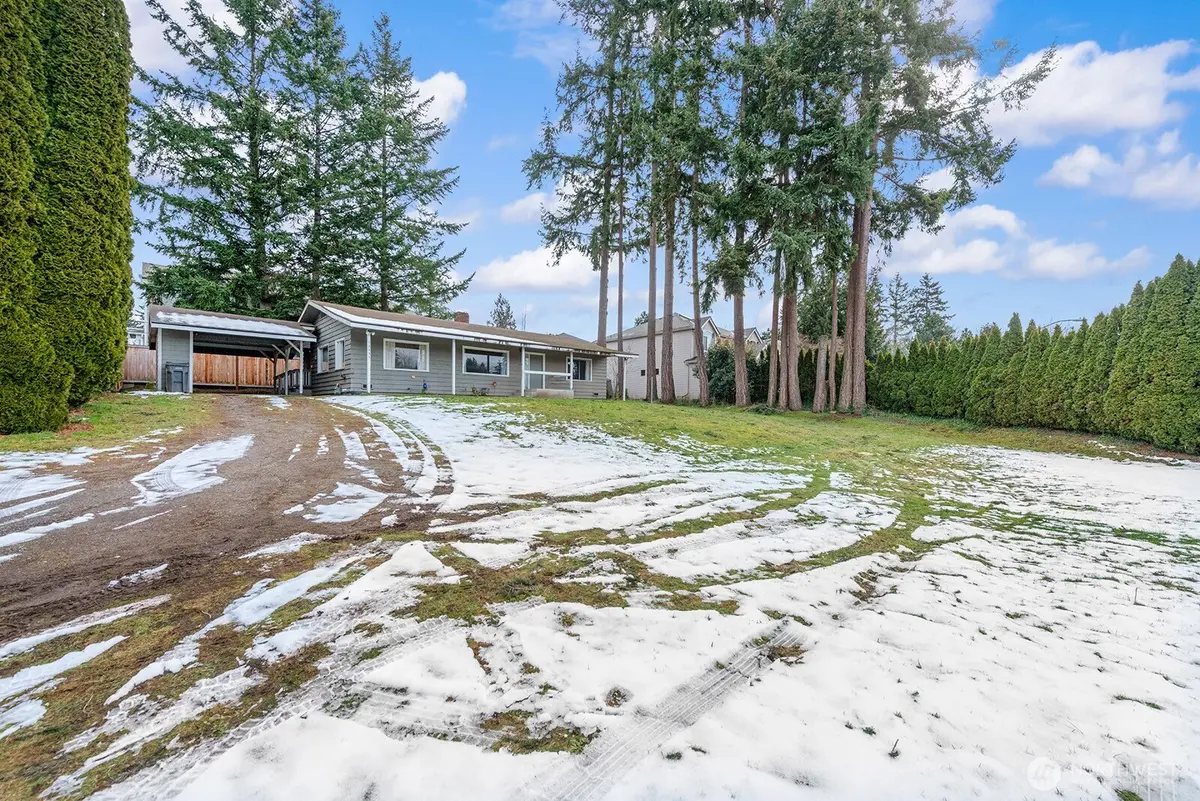 12435 NE 104th ST, Kirkland, WA 98033