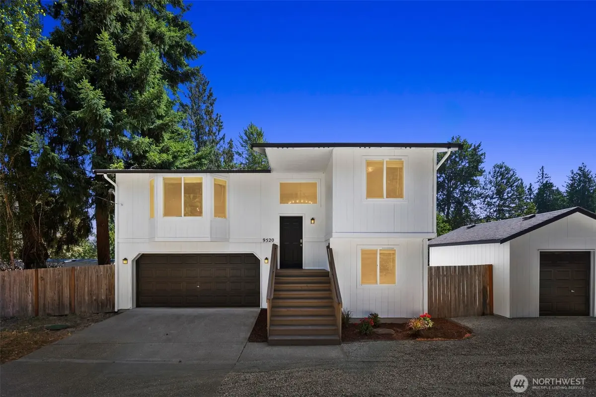 9520 206th AVE E, Bonney Lake, WA 98391