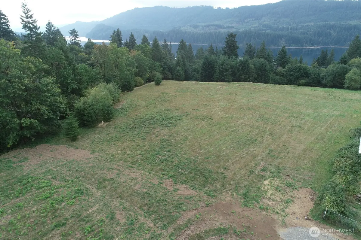 290 Wilkinson RD, Ariel, WA 98603