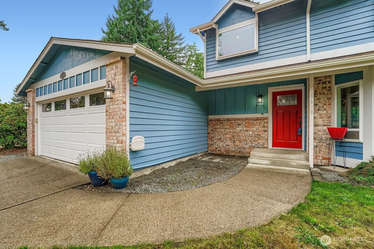 9608 166th ST E, Puyallup, WA 98375