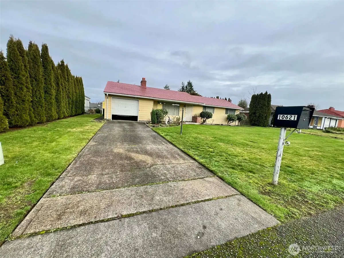 10621 Westwood DR SW, Lakewood, WA 98499