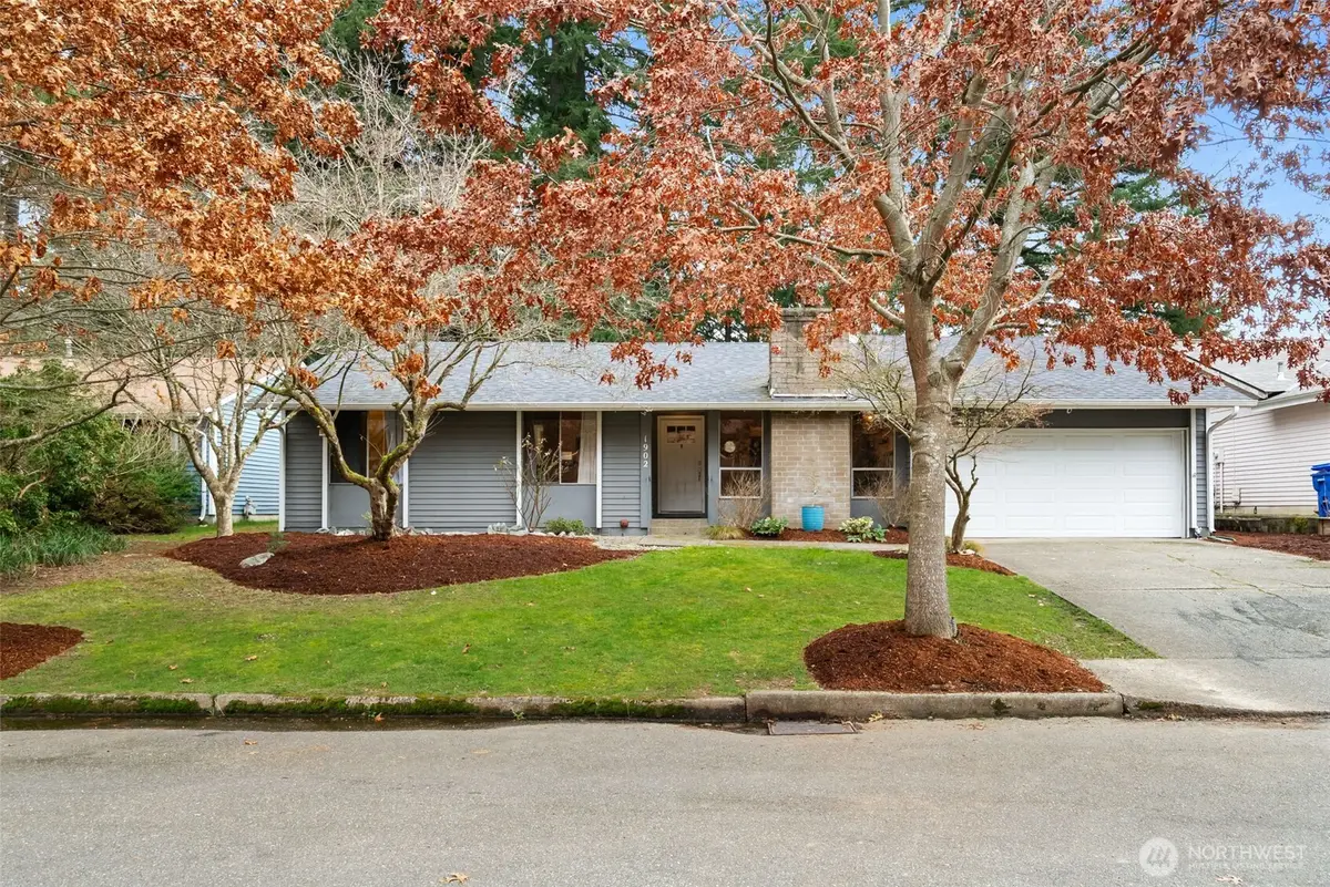 1902 Thornton ST NW, Olympia, WA 98502
