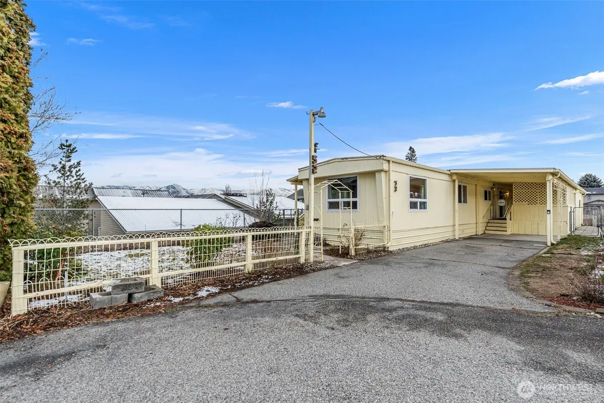 455 9th ST NE #52, East Wenatchee, WA 98802