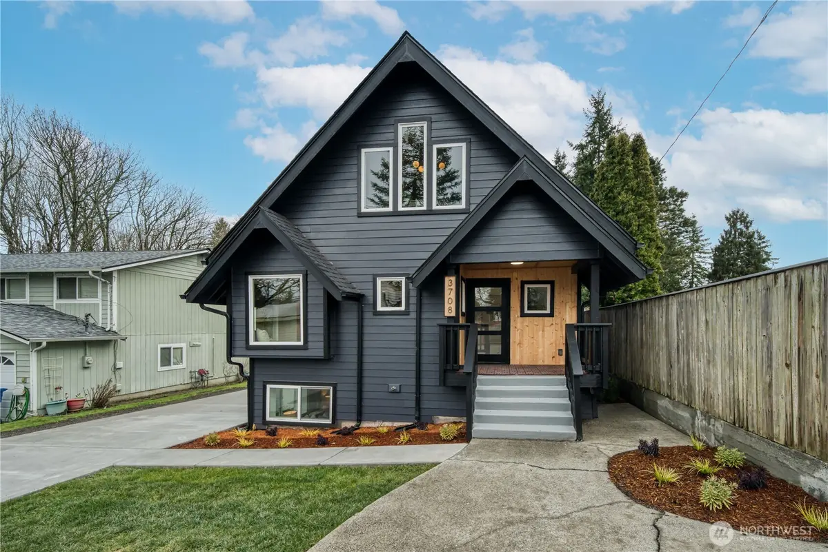 3708 Schmitz AVE SW, Seattle, WA 98116