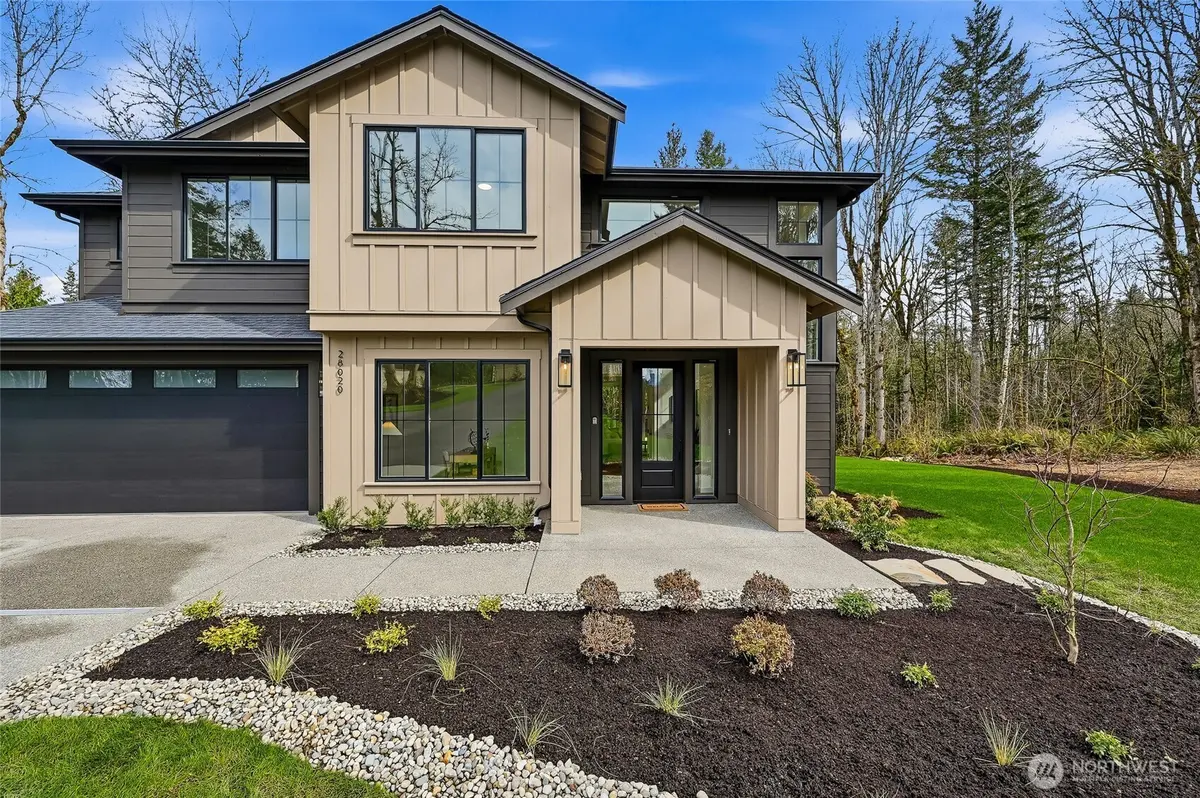 28020 243rd AVE SE, Maple Valley, WA 98038