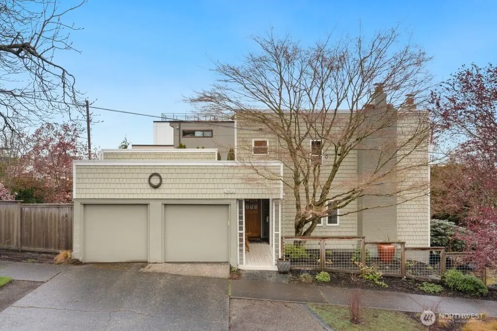 4200 SW Atlantic ST, Seattle, WA 98116