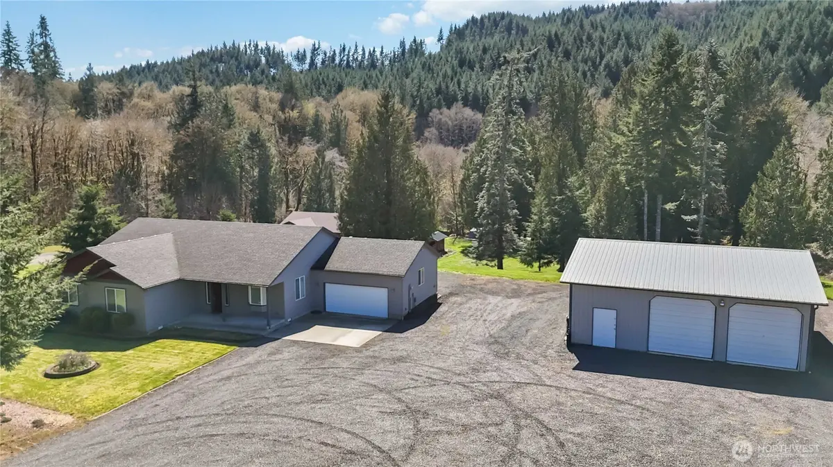 2035 Coal Creek RD, Longview, WA 98632