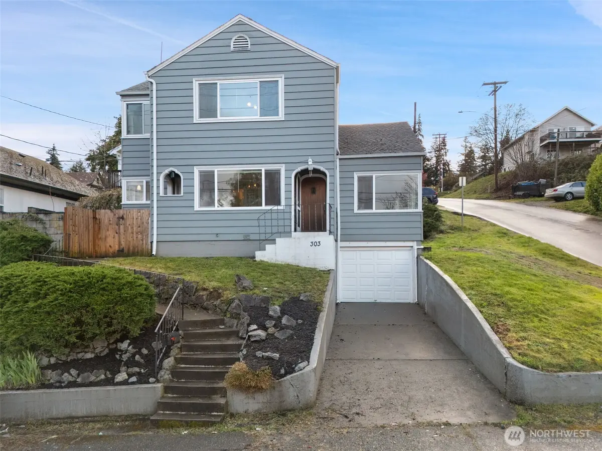 303 S Lafayette AVE, Bremerton, WA 98312