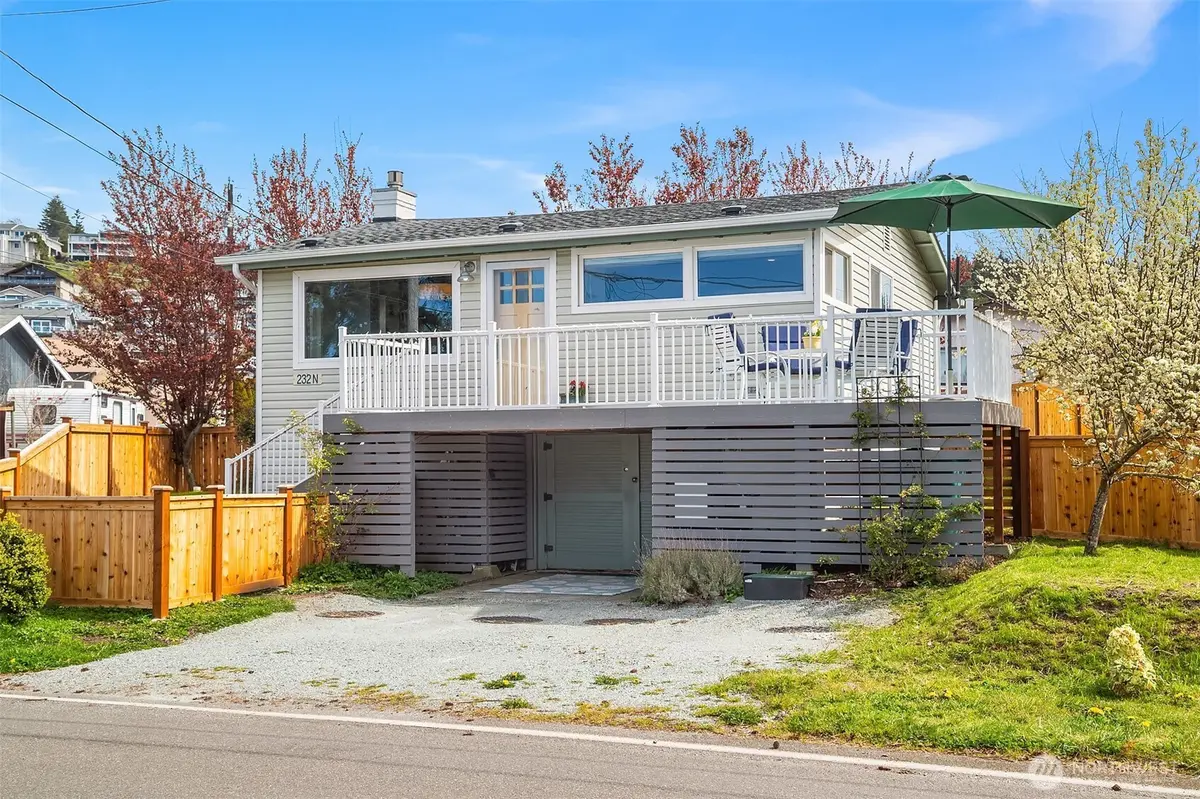 232 N Sunset DR, Camano Island, WA 98282