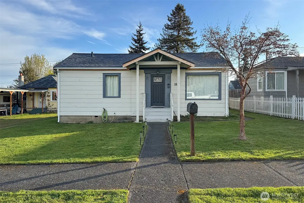 1117 E 4th ST, Port Angeles, WA 98362