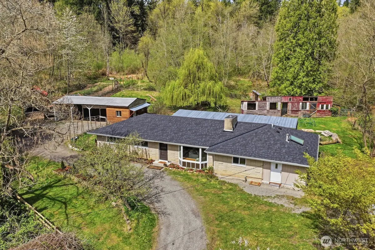 11617 Fay RD NE, Carnation, WA 98014