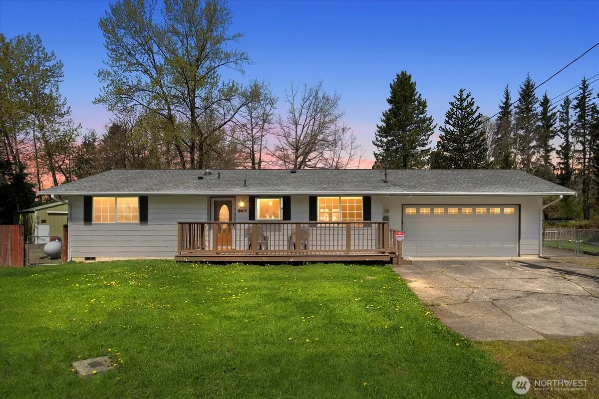 907 Dyer RD, Sultan, WA 98294