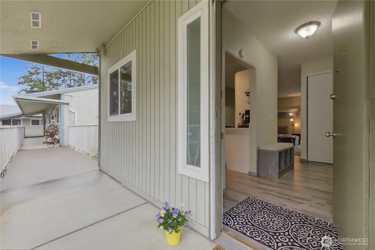 5804 200th ST SW #C, Lynnwood, WA 98036