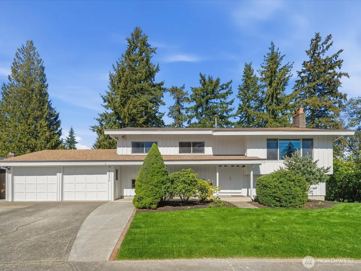12570 SE 70th ST, Newcastle, WA 98056